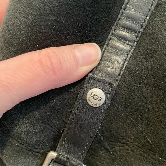 UGG Black Leather & Suede Calf Height Moto Lug Boots Sherpa Lined Womens 6.5 - Picture 2 of 11